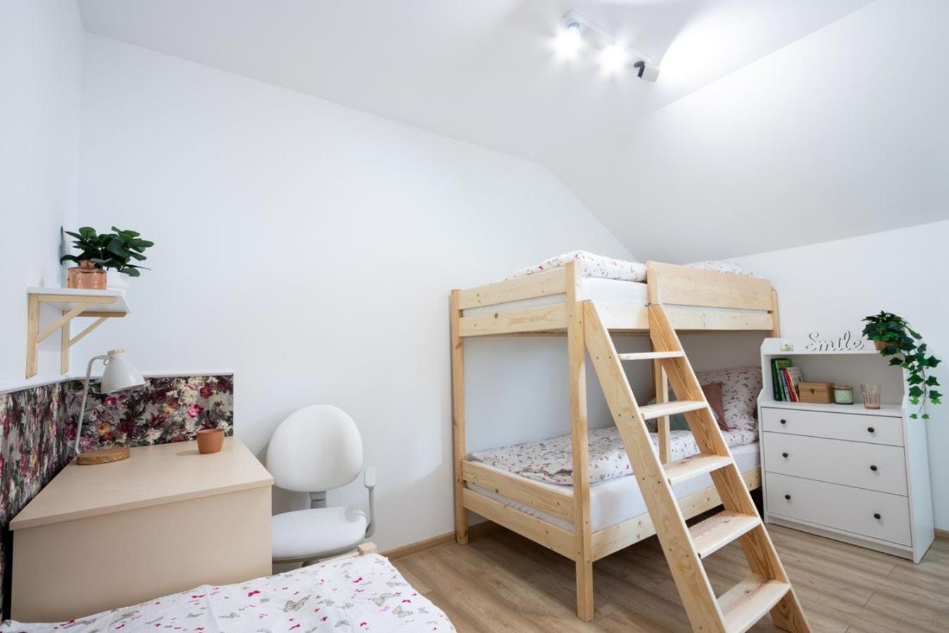 Apartamenty Gorki Male Тушин Экстерьер фото