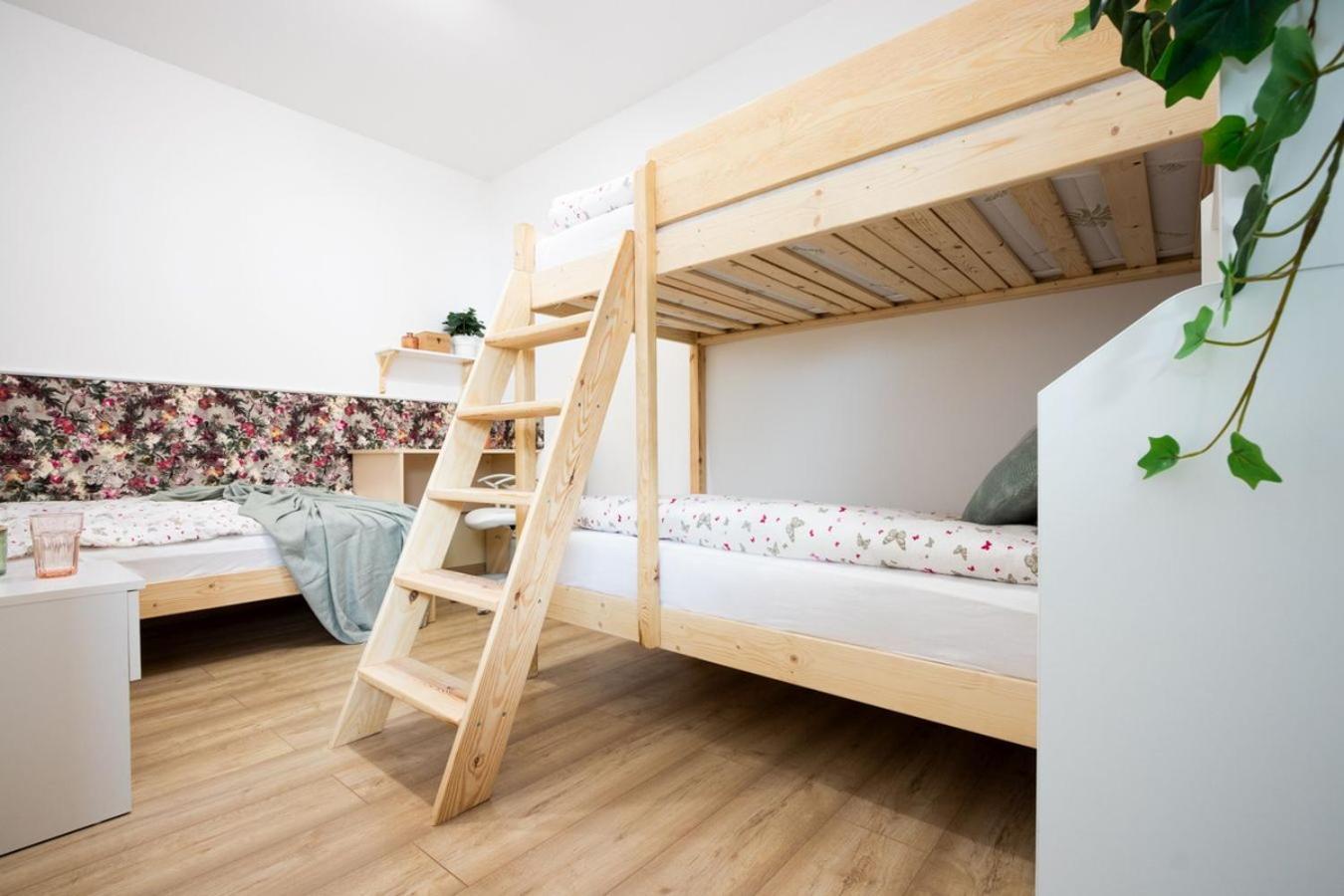 Apartamenty Gorki Male Тушин Экстерьер фото